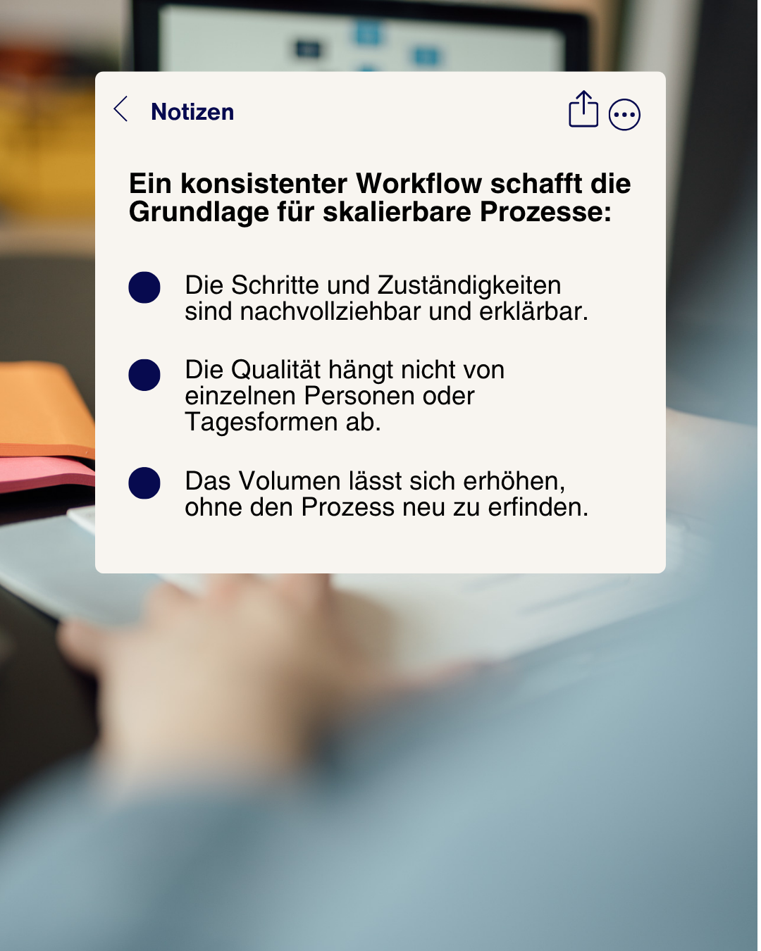 Infografik mit drei Vorteilen eines konsistenten Workflows für skalierbare Content-Prozesse.